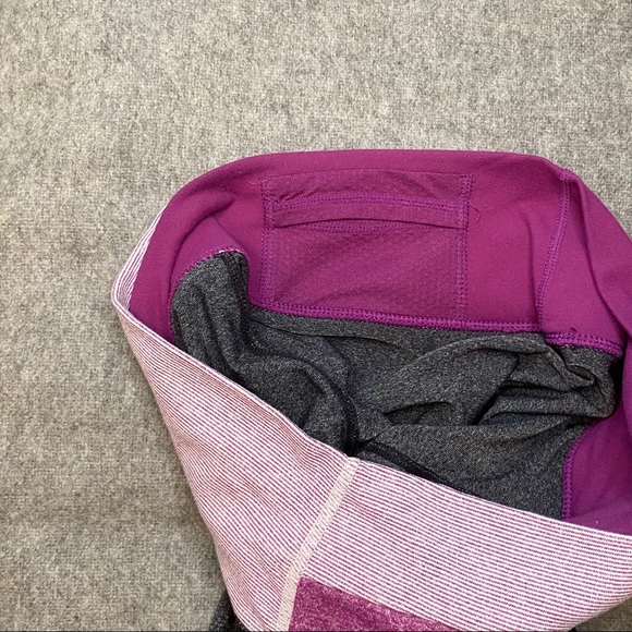 Lululemon Yoga Crops - Picture 3 of 4